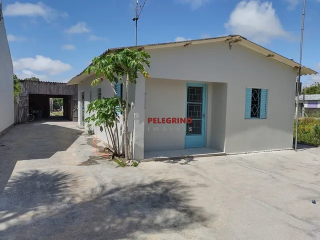Imagem: A casa possui 2 Dormitórios, 2 Banheiros, 1 Vaga na