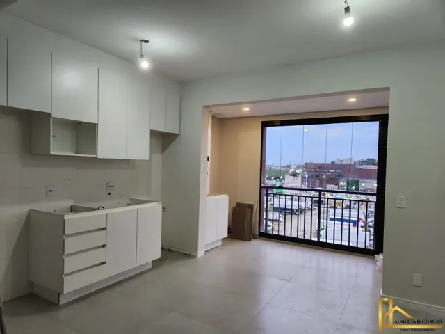 Imagem: O apartamento possui 2 Dormitórios, 1 Banheiro, 2 Vagas na