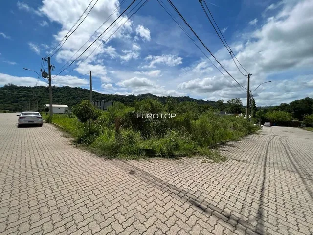 Imagem 3: Excelente Terreno de Esquina!