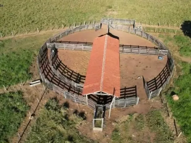 Imagem: Fazenda Pecuária com 2.097 Ha, 50 Aberta