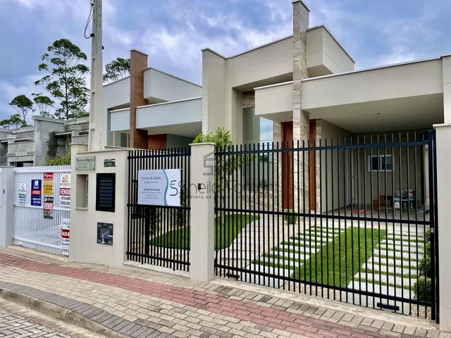 Imagem: Casa com alto padrão de acabamento pronta