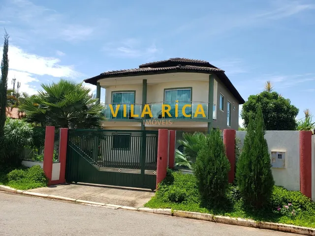 Imagem: Casa / Sobrado - 4 Suítes - Condomínio