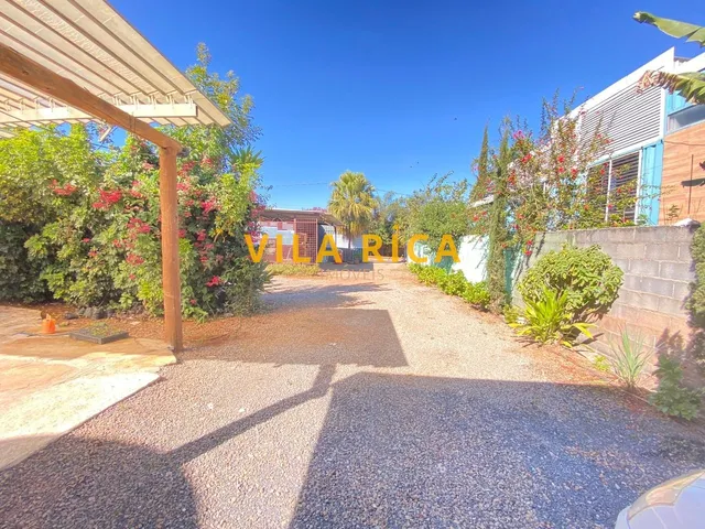 Imagem: Oportunidade!! Lote de 1200M² com 3 Casas