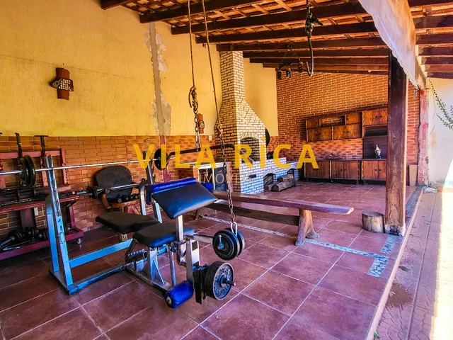 Imagem 9: Casa Exclusiva com 6 Quartos e Espaço Gourmet no Setor de Mansões de Taguatinga