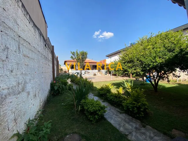 Imagem: Casa com 3 Quartos com Edícula na Rua 4
