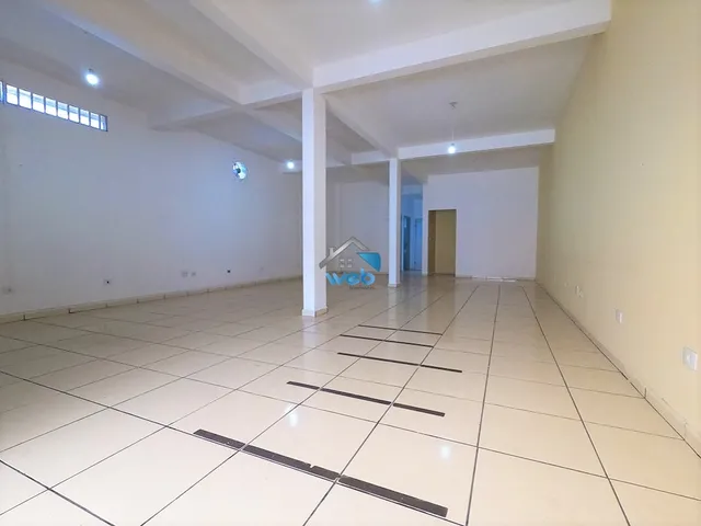 Imagem 3: Sala Comercial para Alugar no Cajuru, com 110M², 2 Banheiros Localizada na Rua Amador
