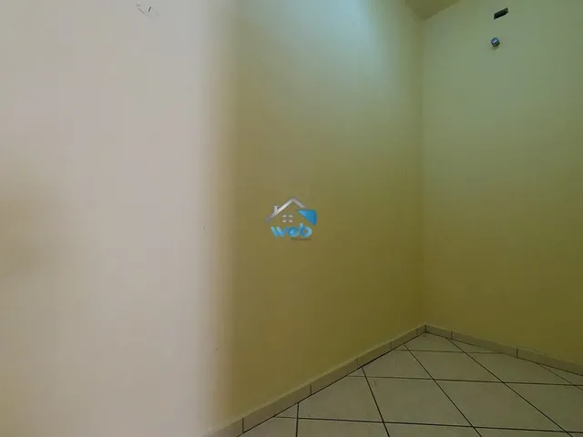 Imagem 2: Sala Comercial para Alugar no Cajuru, com 110M², 2 Banheiros Localizada na Rua Amador