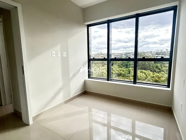 Imagem: Apartamento com Três Quartos Sendo Todos