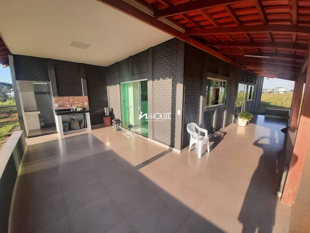 Imagem: Chácara com Quatro Quartos e Suíte no