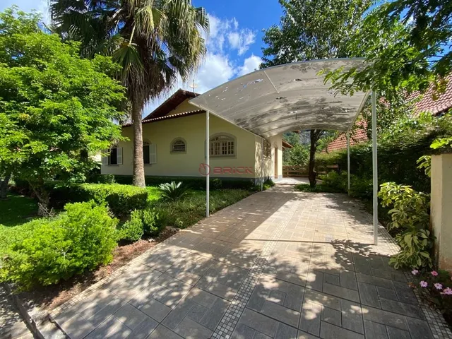 Imagem: Casa Linear com 4 Quartos Sendo 2 Suítes
