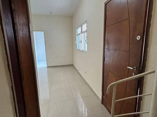 Imagem 4: 000098, 2 Dormitórios na Rua Frederico de Castro Pereira