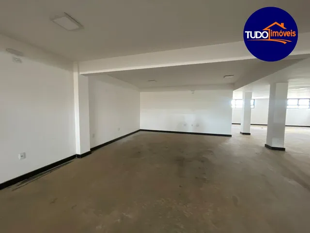 Imagem 2: LOJA 800m, três pisos, térreo e 2 subsolos, prédio novo, elevador, melhor