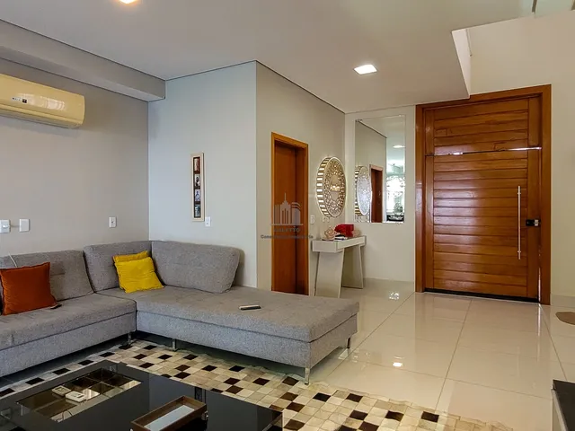 Imagem: A casa possui 4 Dormitórios, 4 Suítes, 6 Banheiros, 4