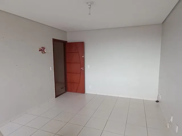Imagem 6: Apartamento com 2 Quartos no Centro - Barreiras-Ba