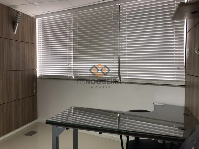 Imagem 4: Sala Comercial Semi Mobiliada para Venda no Estreito!