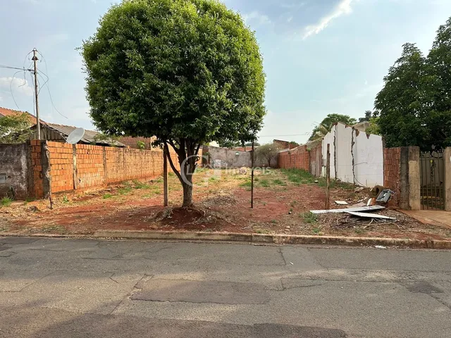 Imagem: Terreno em Excelente Localização