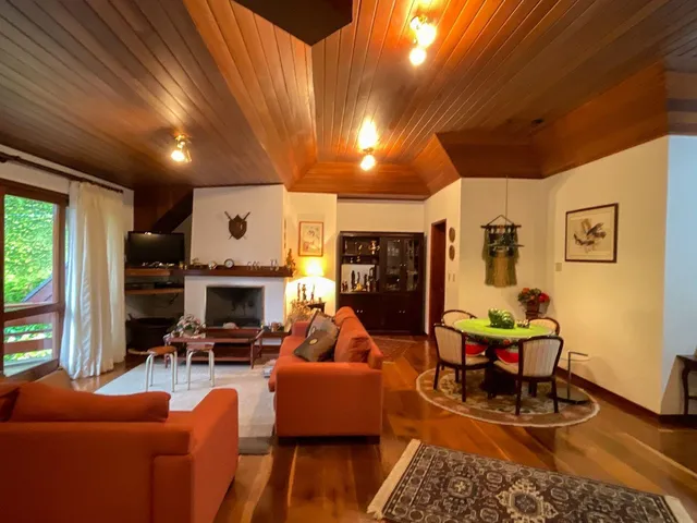 Imagem 1: Apartamento com 3 Dormitorio(S) Localizado(A) no Bairro Morro do Elefante em Campos do Jo