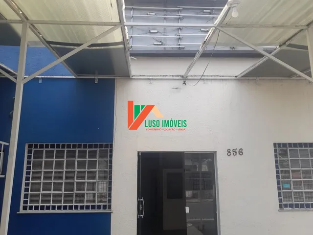 Imagem: A loja possui 2 Dormitórios, 6 Banheiros, 5 Vagas na