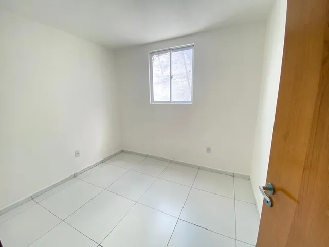 Imagem 8: Apartamento no Primeiro Andar com Varanda 2 Dormitórios Sendo 1 Suíte, no Bairro De