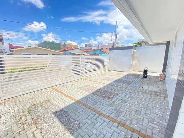 Imagem 6: Apartamento no Primeiro Andar com Varanda 2 Dormitórios Sendo 1 Suíte, no Bairro De