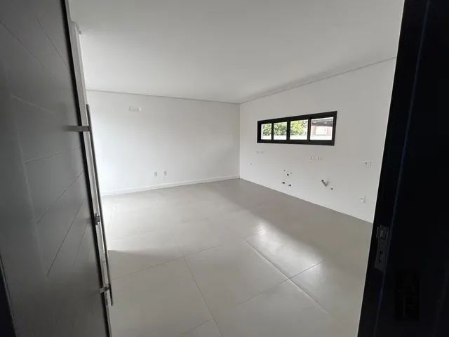 Imagem 12: Sobrado no centro a 300 metros da Praia de Garopaba