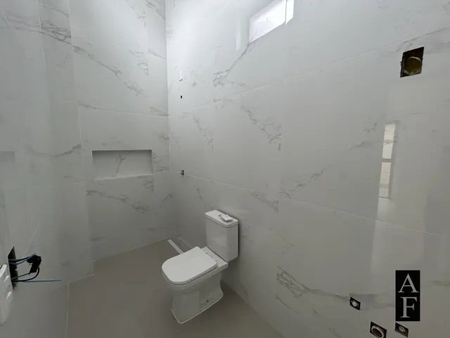 Imagem 9: Sobrado no centro a 300 metros da Praia de Garopaba