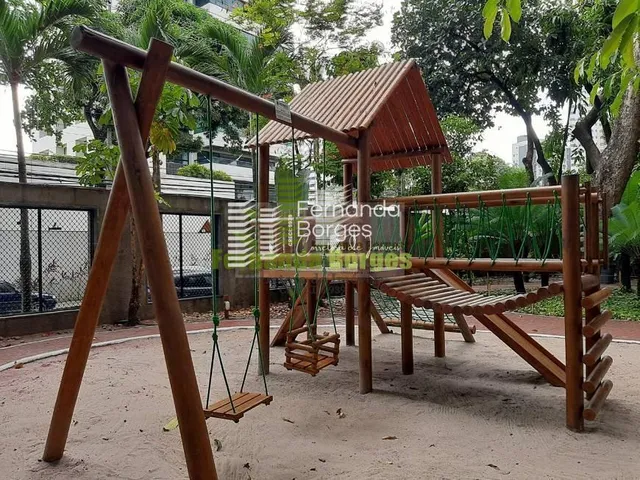 Imagem 4: Apartamento para Venda em Recife, Casa Forte, 4 Dormitórios, 2 Suítes, 4 Banheiros, 2