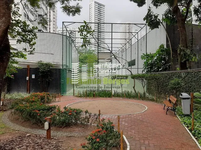 Imagem 5: Apartamento para Venda em Recife, Casa Forte, 4 Dormitórios, 2 Suítes, 4 Banheiros, 2
