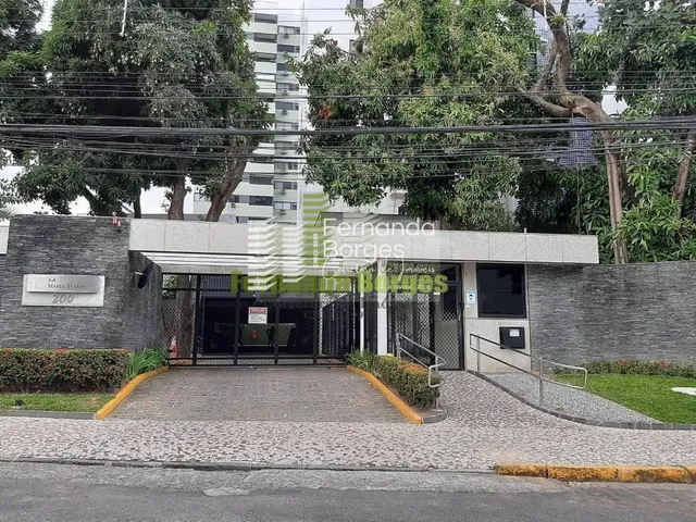 Imagem 2: Apartamento para Venda em Recife, Casa Forte, 4 Dormitórios, 2 Suítes, 4 Banheiros, 2