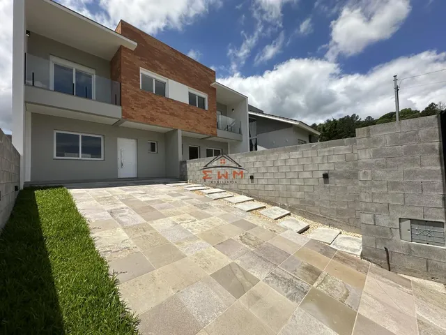Imagem: Casa Geminada de Alto Padrão Nova e Pronta