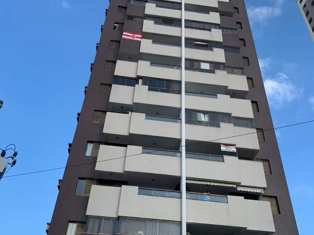 Imagem: O apartamento possui 2 Dormitórios, 1 Suíte, 2 Banheiros,