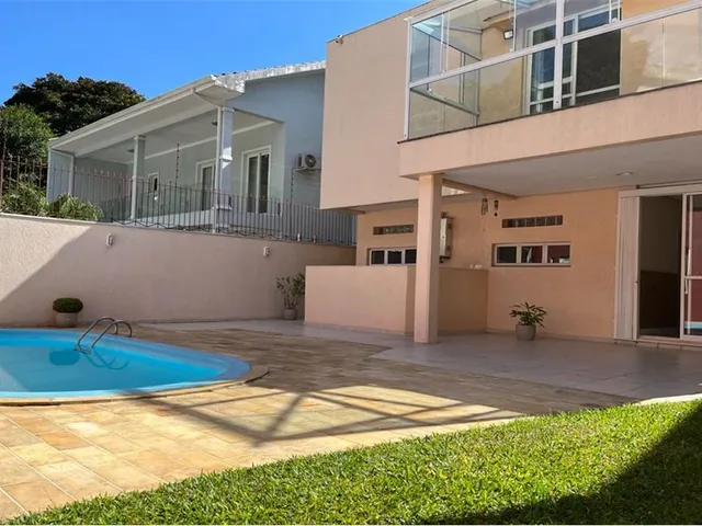 Imagem: Casa À Venda no Bairro Nonoai - Porto Alegre/Rs