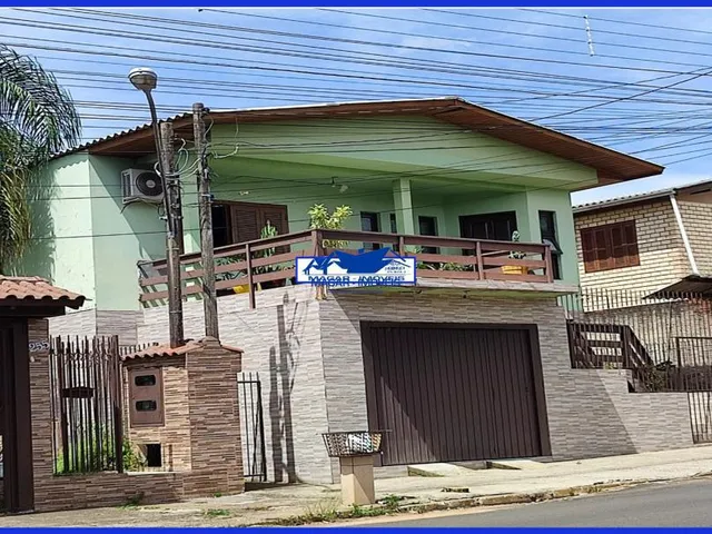 Imagem 3: Casa com 120 Metros Quadrados, Sacada, Terraço, 3 Quartos Sendo 1 Suíte, 3 Banheiros, 3