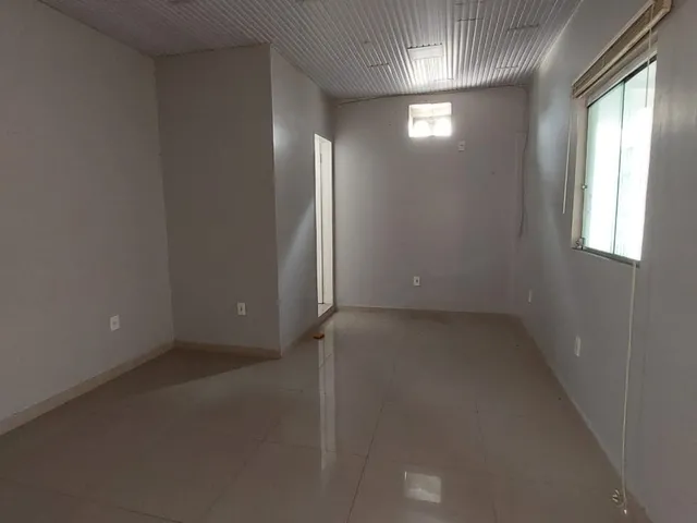Imagem 4: Alugo R$ 800, Sala no Parque Dez, Tipo Comercial, Super Bem Localizada. * 1° Piso * Banhe