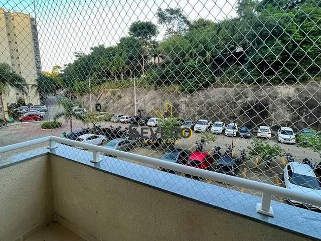 Imagem: O apartamento possui 2 Dormitórios, 1 Suíte, 1 Banheiro,