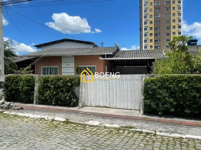 Imagem: Casa À Venda no Bairro Cordeiros - Itajaí/Sc