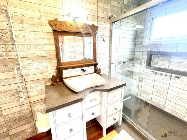 Imagem 15: Casa 3 Dormitórios em Condomínio Fechado com Piscina e Portaria 24H em Canela - Centro