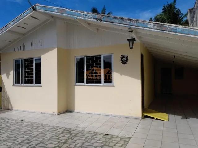 Imagem: Imperdível Casa À Venda no Centro de Guaratuba-Pr