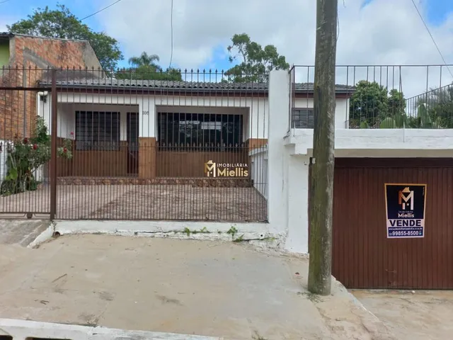 Imagem: Residência Ampla com Três Dormitórios
