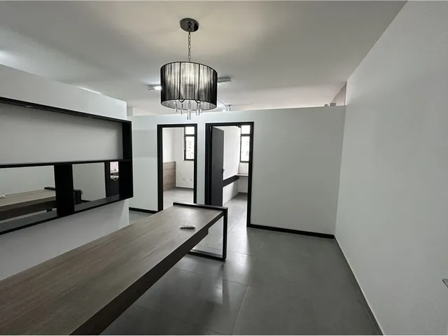 Imagem 2: Sala Comercial Sala comercial com venda por R$450.000