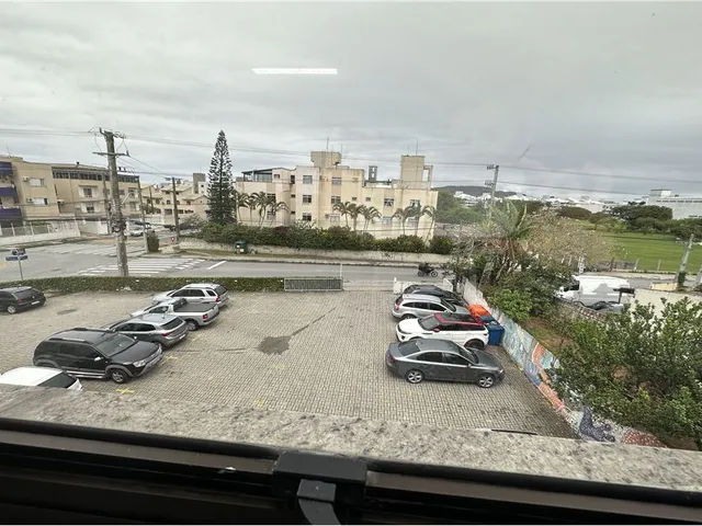 Imagem 8: Sala Comercial Sala comercial com venda por R$450.000