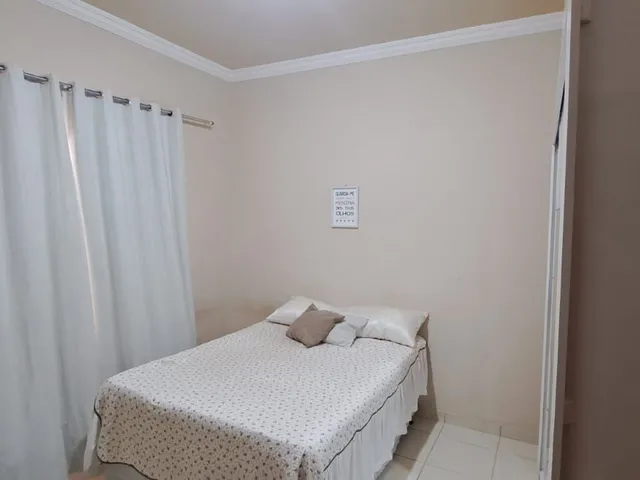 Imagem 9: Casa Ampla de Esquina
