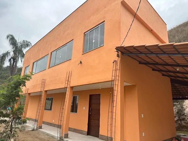 Imagem: Casa Espaçosa com 3 Quartos e 5 Vagas de
