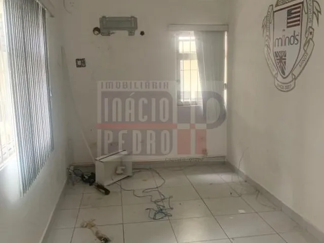Imagem 4: Casa na Rua Ernesto de Paula Santos, 340 ( Antiga Minds, Escola de Inglês