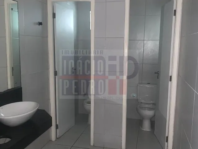 Imagem 5: Casa na Rua Ernesto de Paula Santos, 340 ( Antiga Minds, Escola de Inglês