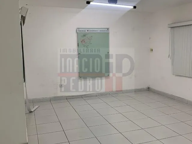 Imagem 9: Casa na Rua Ernesto de Paula Santos, 340 ( Antiga Minds, Escola de Inglês
