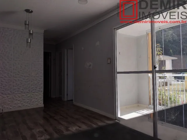 Imagem: O apartamento possui 3 Dormitórios, 1 Suíte, 2 Banheiros,