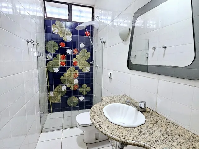 Imagem 3: Sqs 111 Bloco a - Locação Apartamento 04 Quartos, Uma Suíte com Closet, 02 Vagas