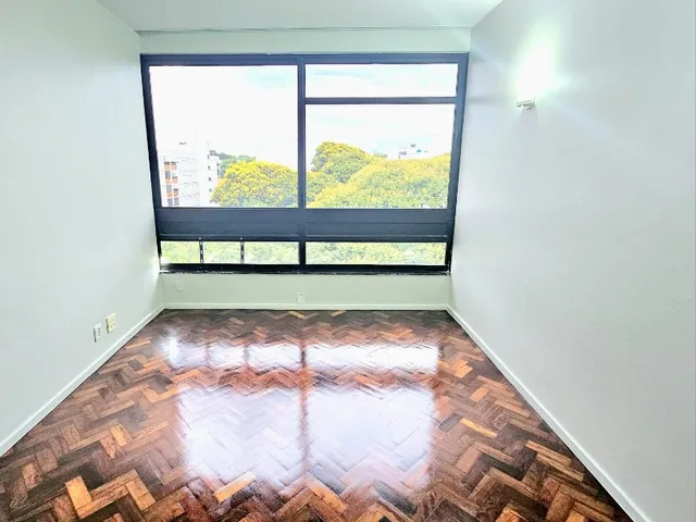 Imagem 12: Sqs 111 Bloco a - Locação Apartamento 04 Quartos, Uma Suíte com Closet, 02 Vagas
