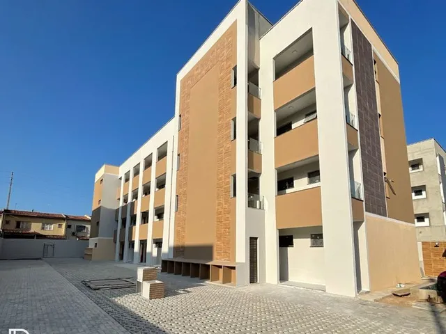 Imagem: A casa possui 2 Dormitórios, 1 Suíte, 2 Banheiros, 1 Vaga
